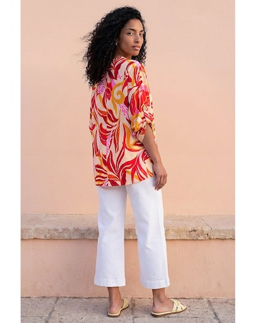 Roman Leaf Print V-Neck Pleat Front Top
