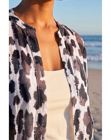 Roman Animal Print Longline Blouse