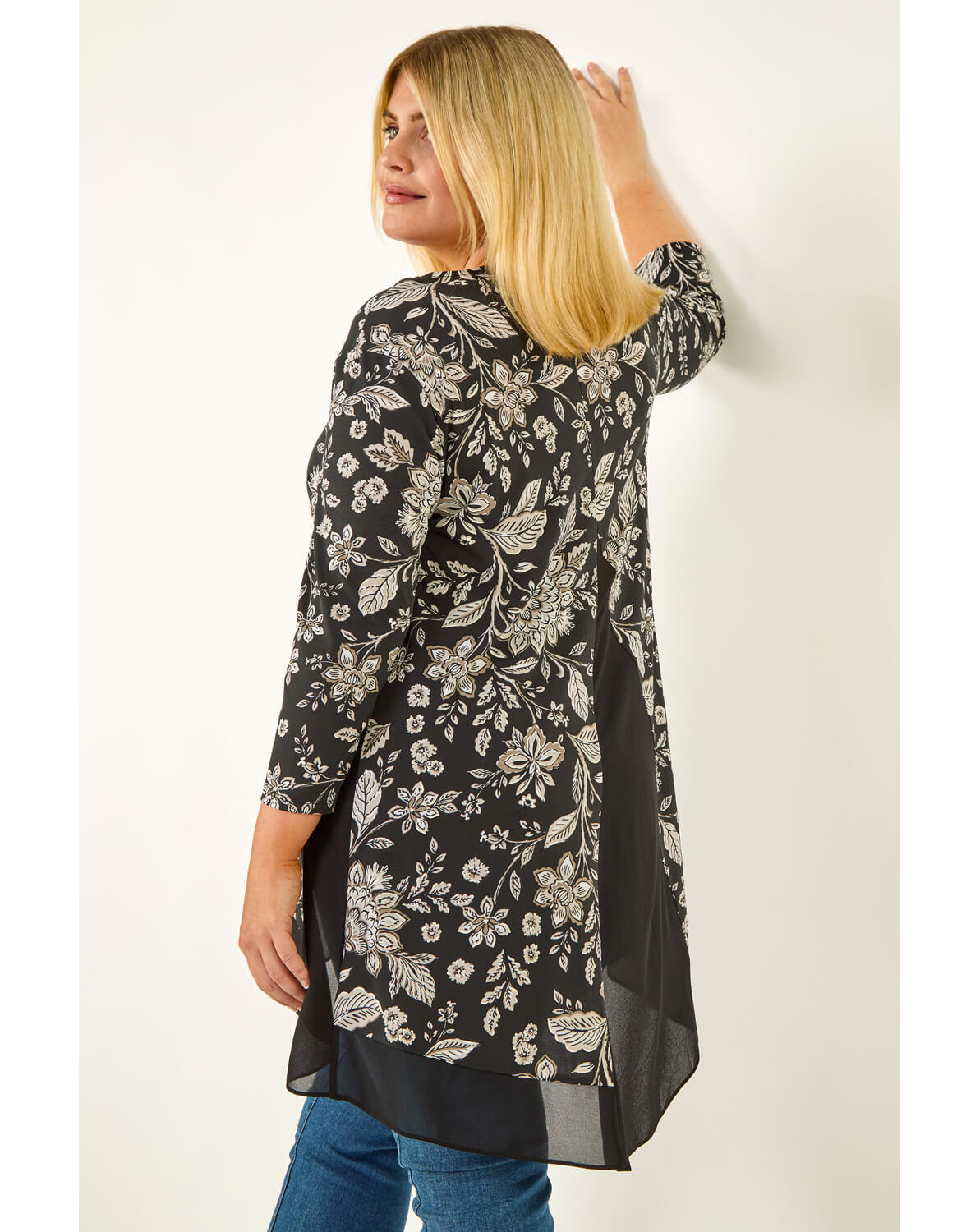 Roman Curve Floral High Low Top