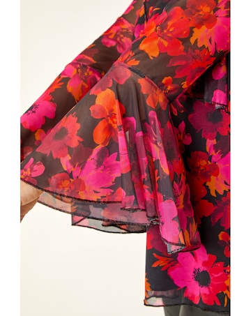 Roman Curve Floral Ruffle Mesh Top