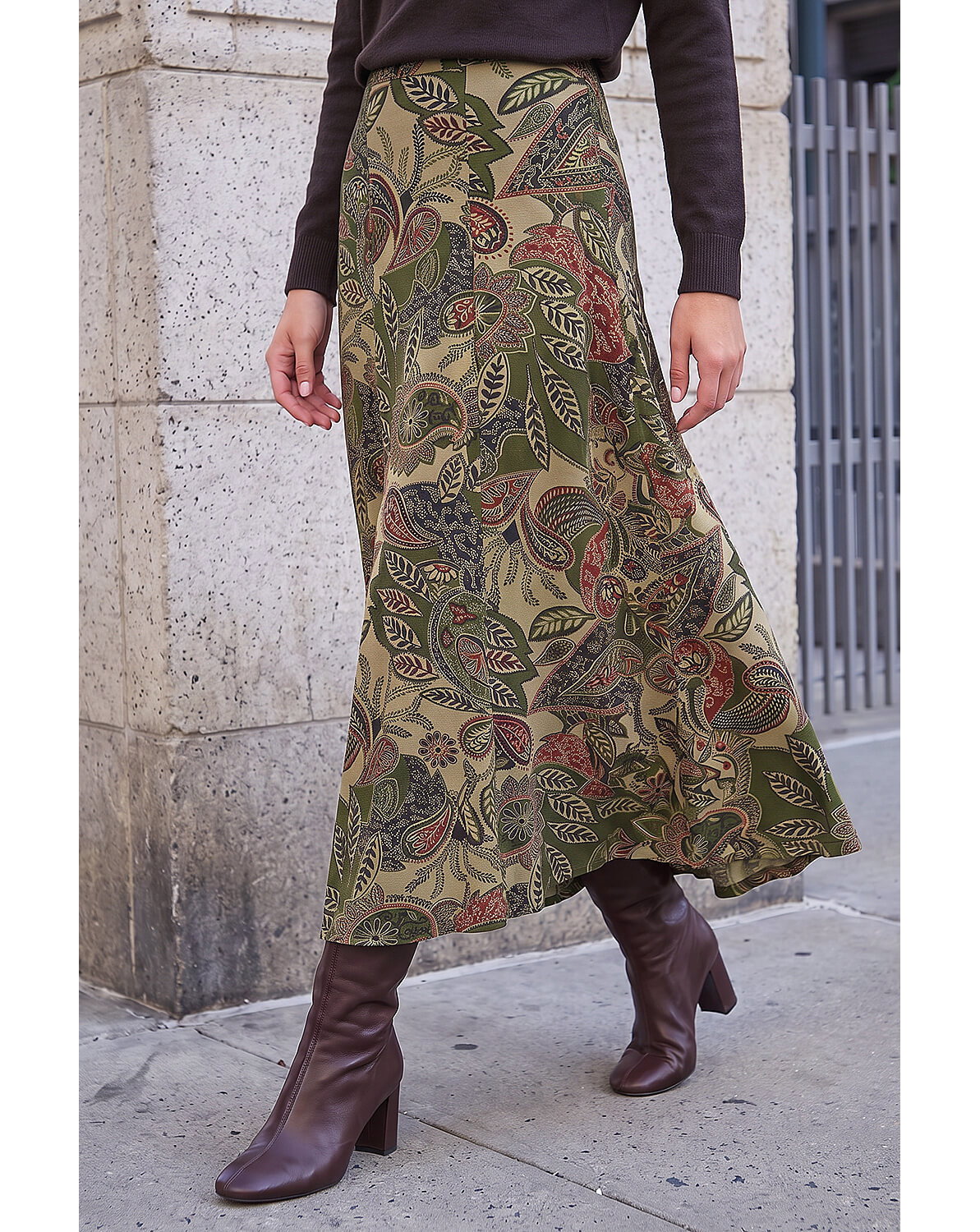 Roman Paisley Print Skirt