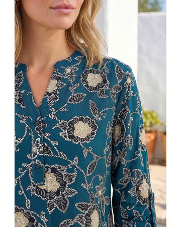 Roman Textured Floral Notch Neck Top
