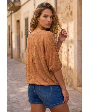 Roman Bubble Hem Top