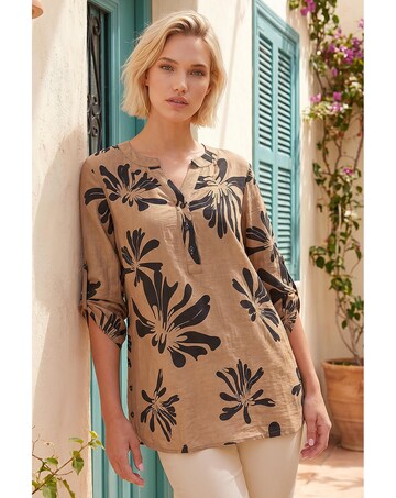 Roman Floral V-Neck Top