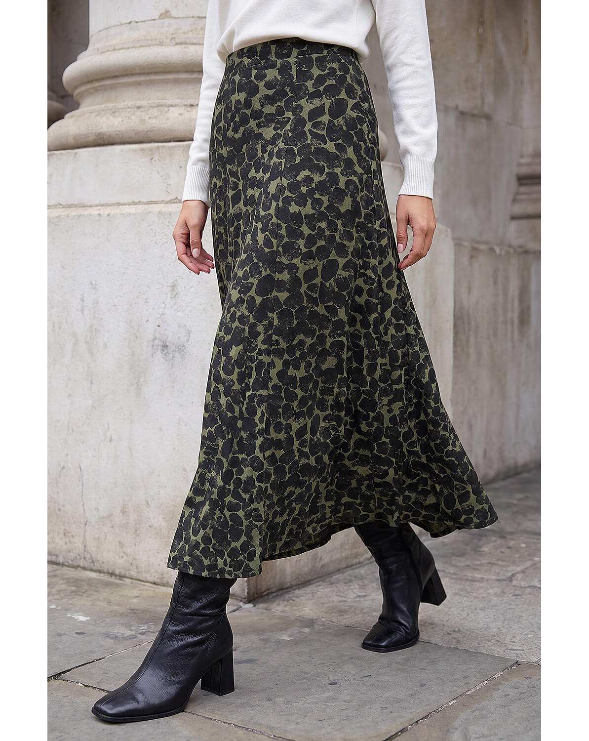 Roman Smudge Spot Skirt