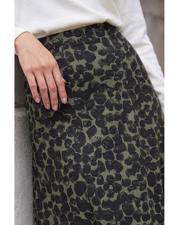 Roman Smudge Spot Skirt