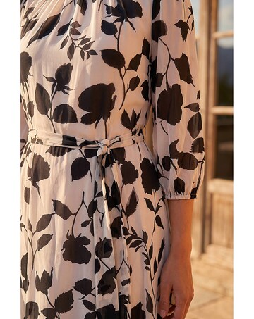 Roman Floral Pleated Midi Dress