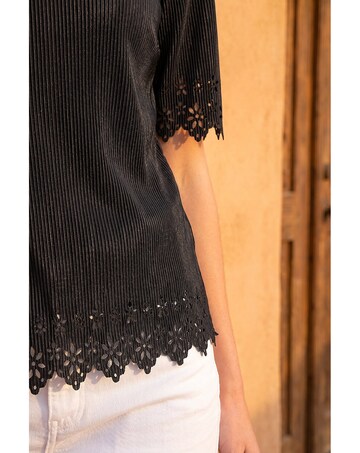 Roman Cut Out Hem Ribbed Top