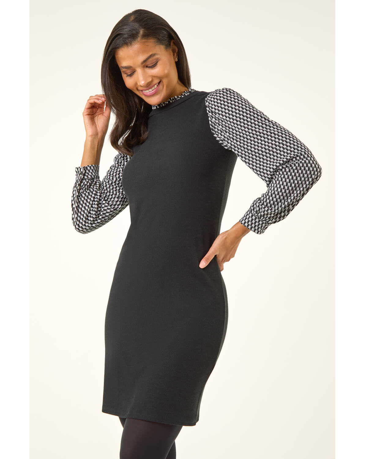 Roman Geometric Contrast Knit Dress