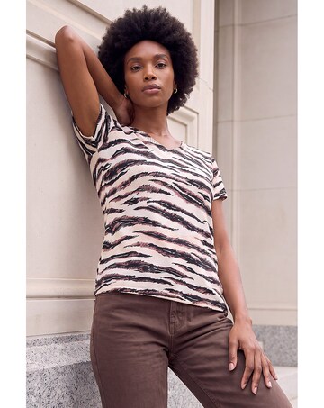 Roman Animal Embellished V-Neck Knit Top
