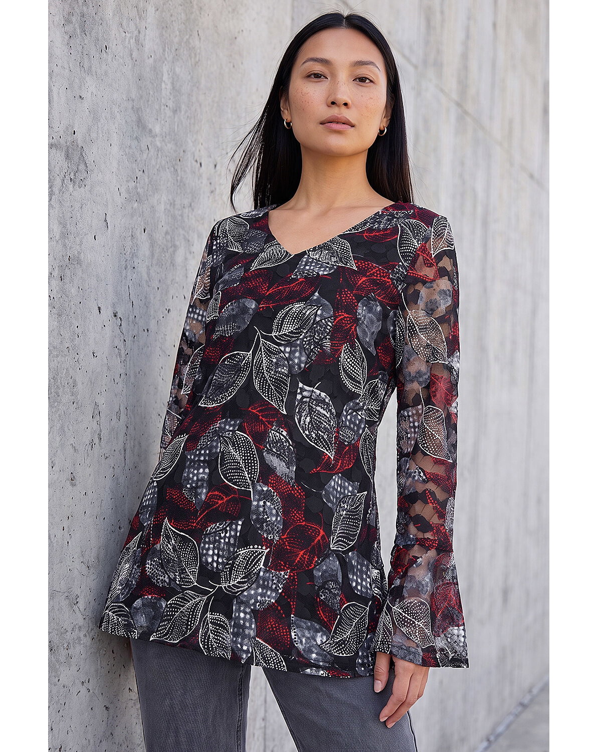 Roman Leaf Printed Lace V-Neck Top