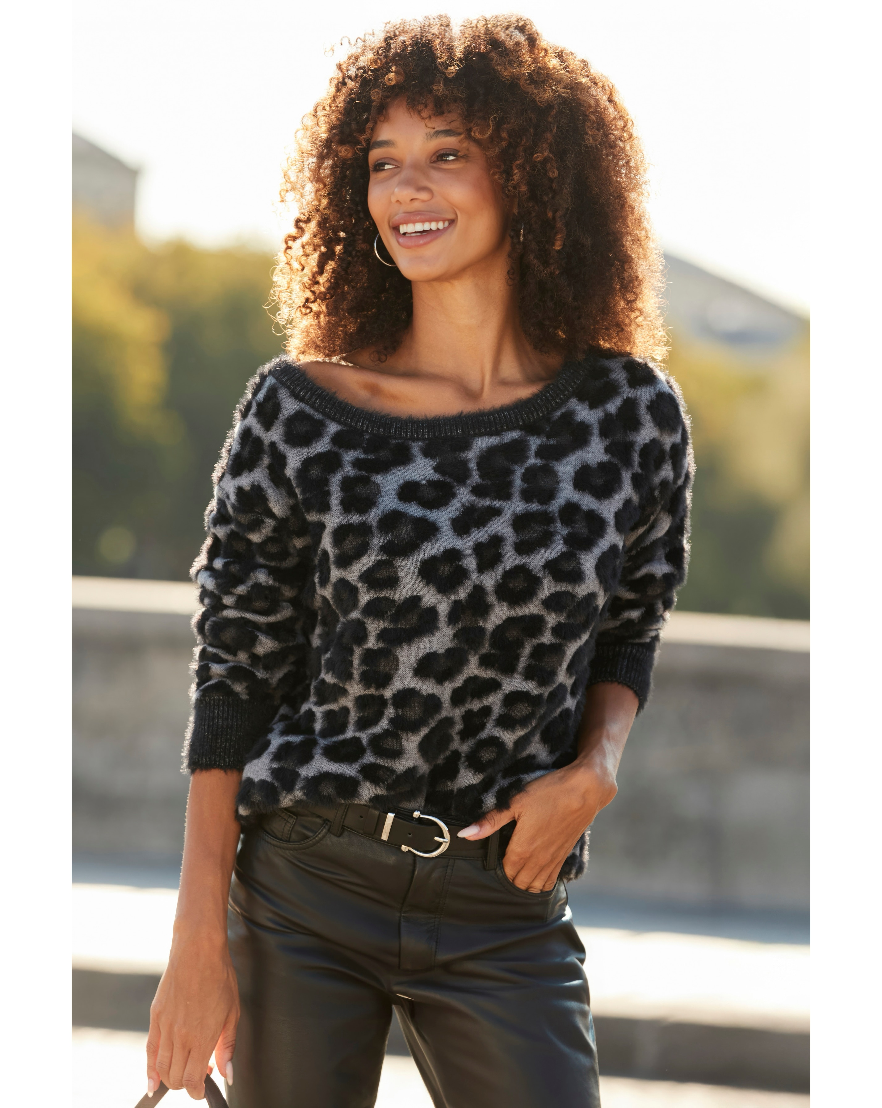 Sosandar Fluffy Jacquard Metallic Jumper