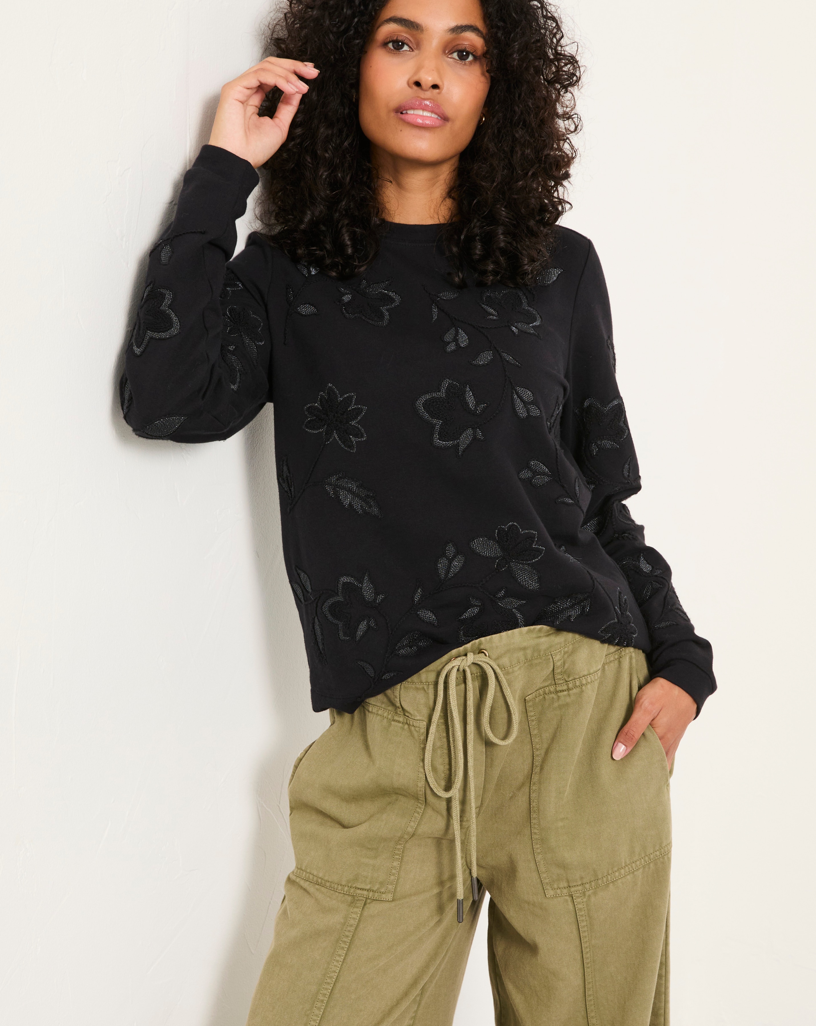 New In - Fatface Embroidered Crew Sweat