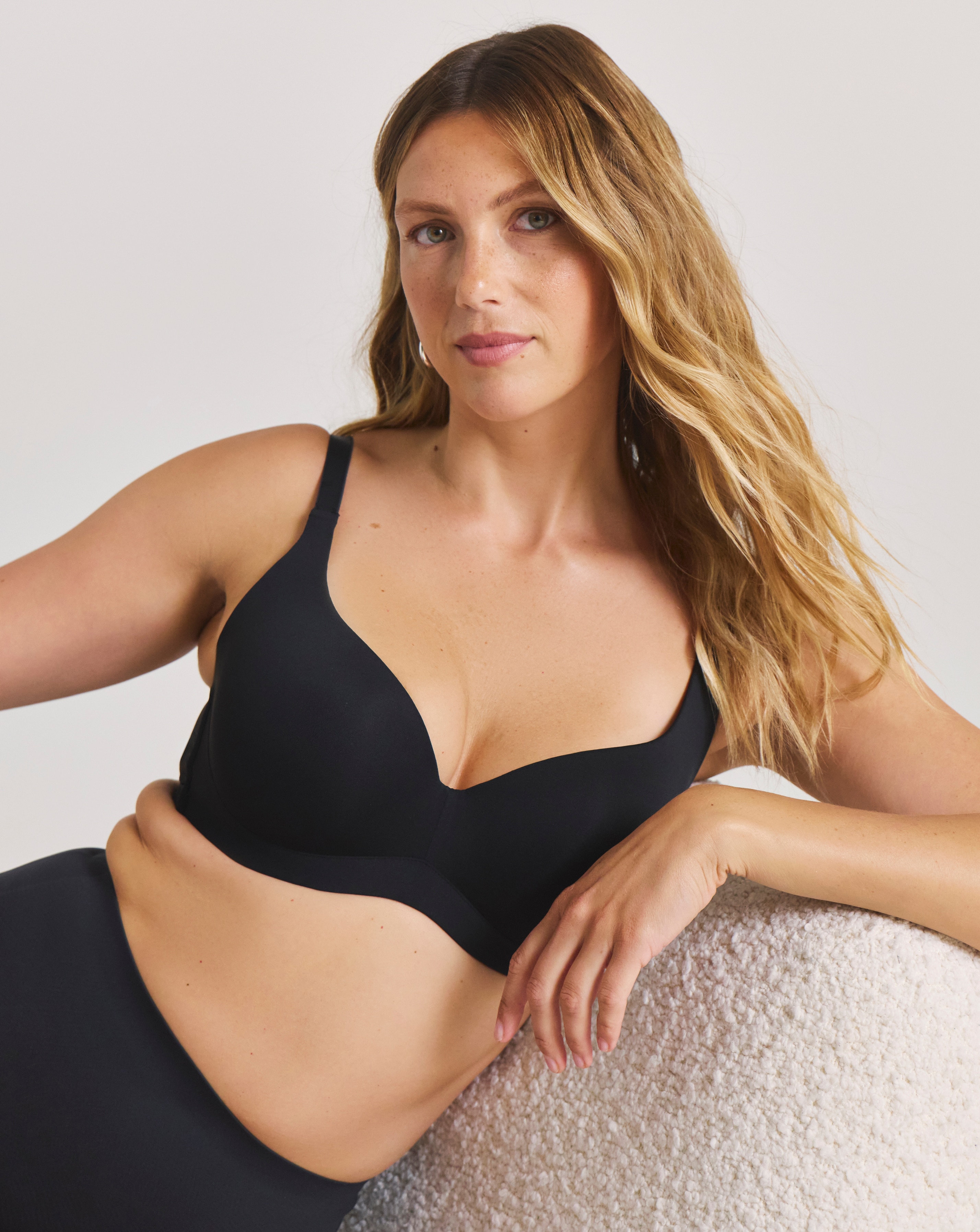 MAGISCULPT Smoothing Wired T-Shirt Bra