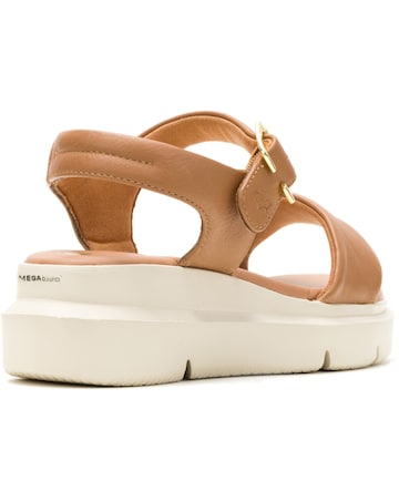 Hush Puppies Uplift Quarter Strap Sandal