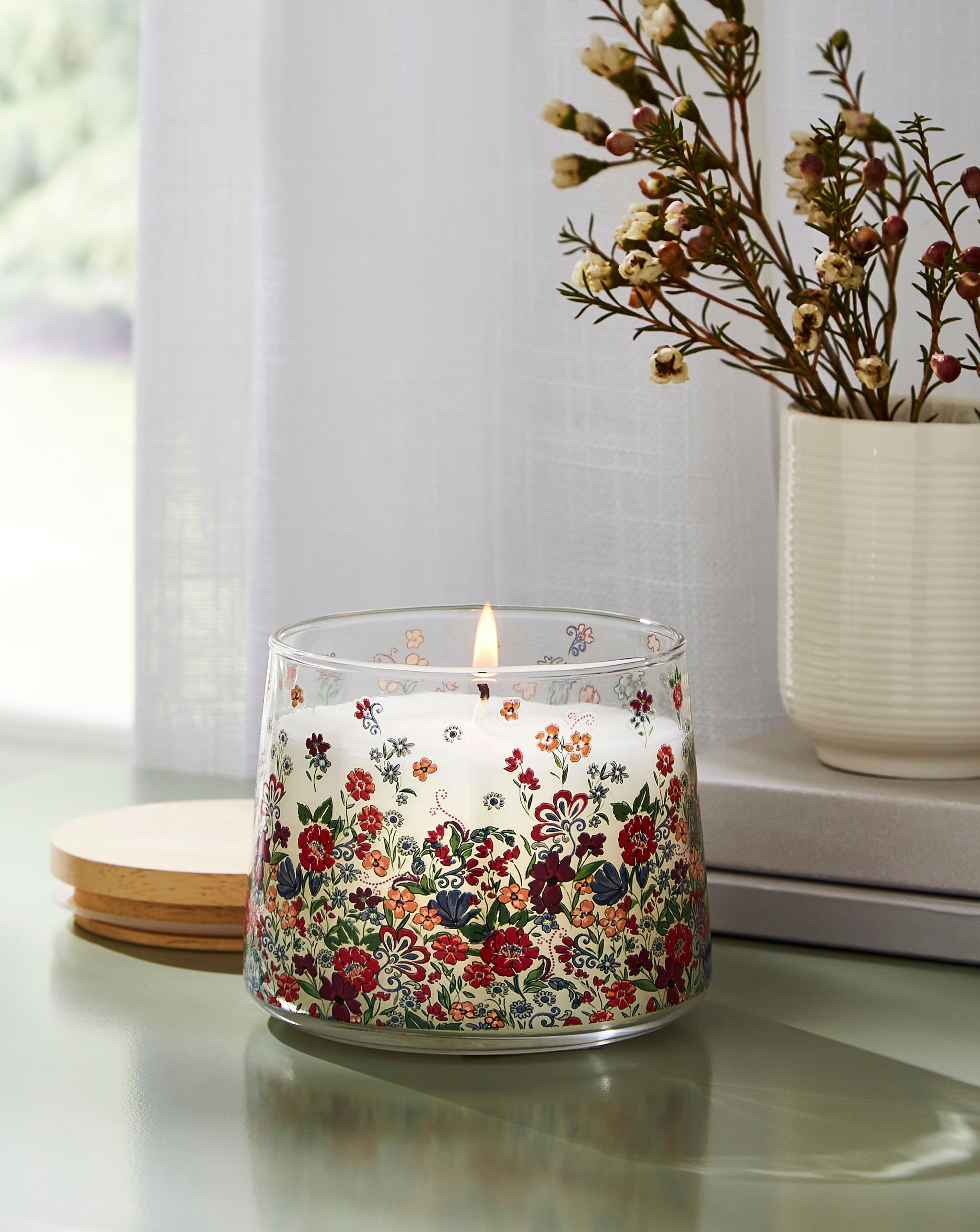 New In - Julipa Meadows Candle