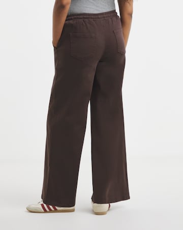 Chocolate Wide Leg Jogger Jean