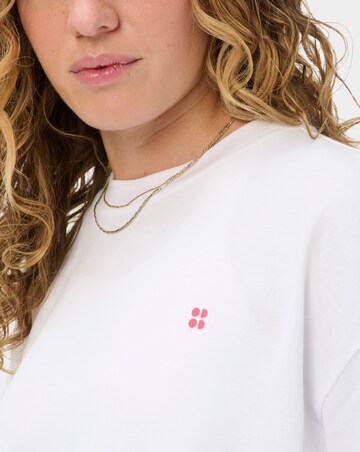 Sweaty Betty Holiday Graphic T-Shirt