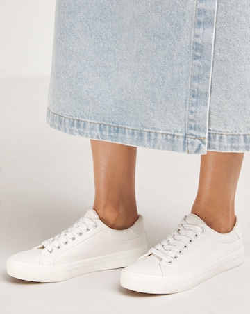 Lace Up Leisure Pumps Standard Fit