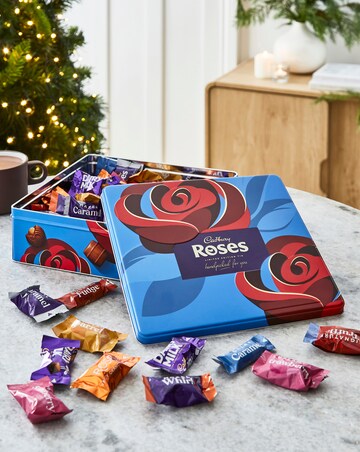 Cadbury Roses Chocolate Gift Tin 700g