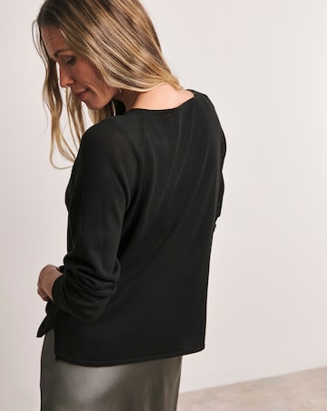 Anthology Fine Gauge V Neck Jumper