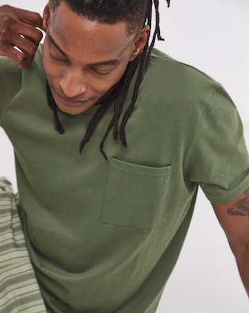 Pocket T-Shirt/Stripe Bottom Pyjama Set