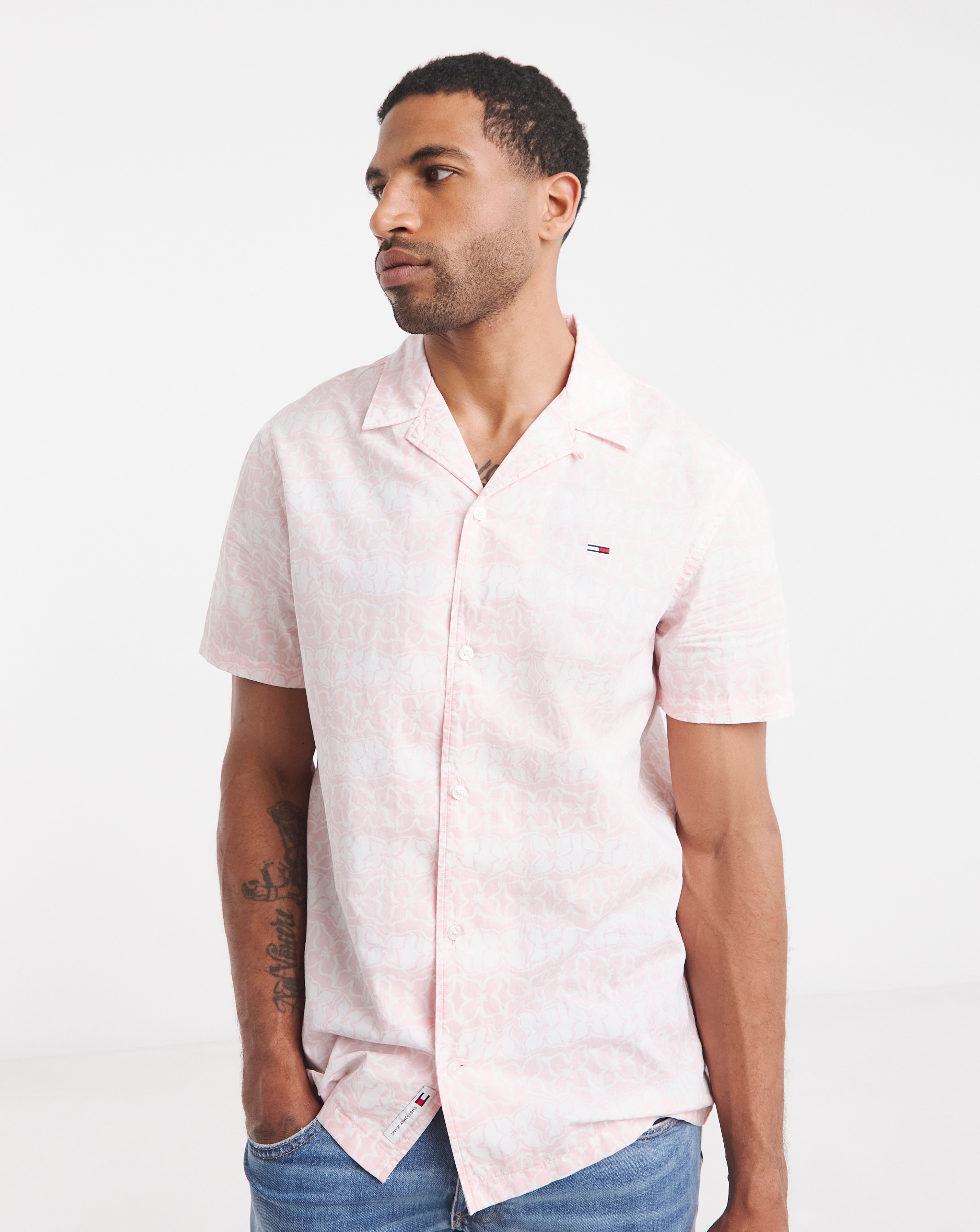 Tommy Jeans Short Sleeve Print Shirt