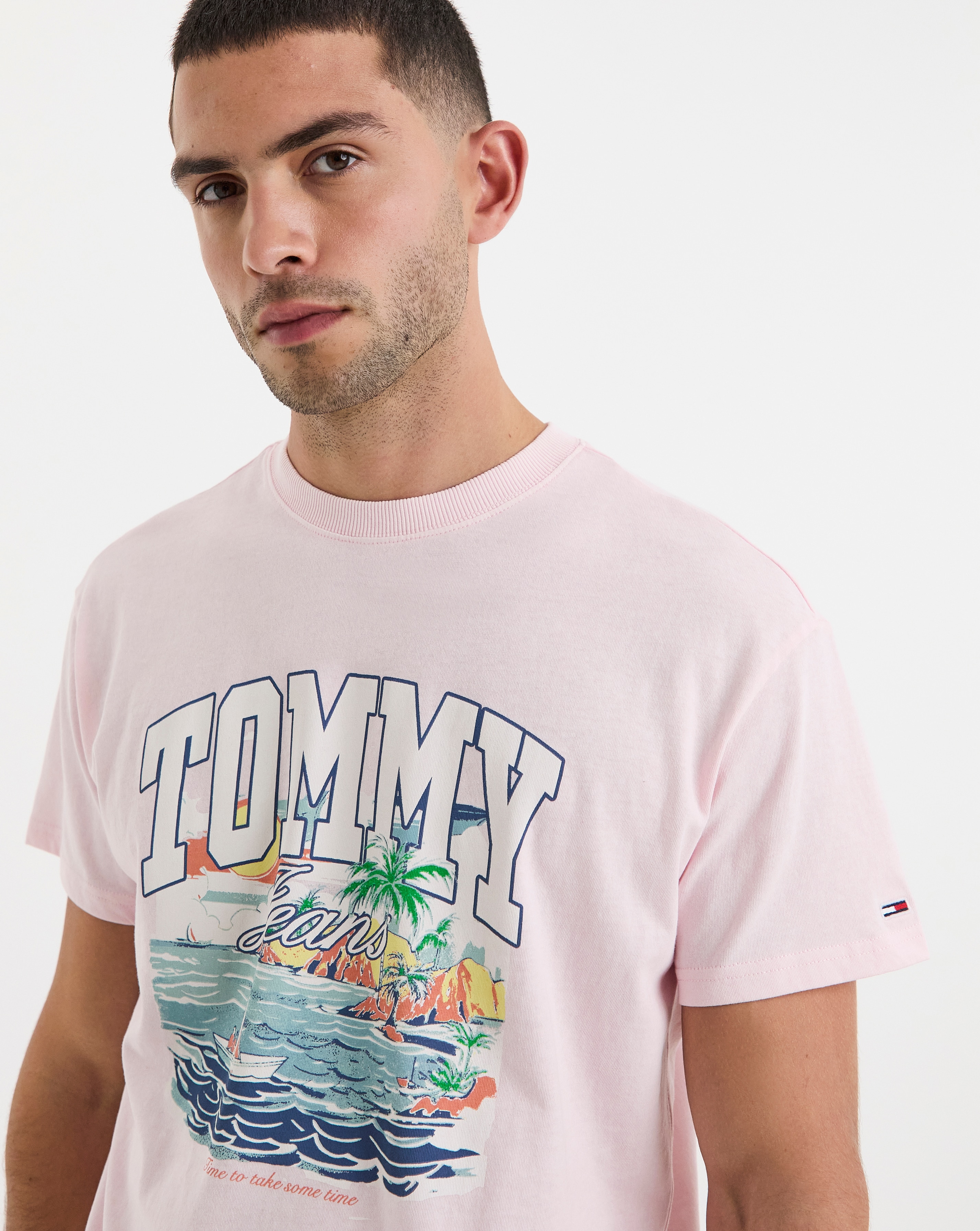 Tommy Jeans Arch Sailing Graphic T-Shirt