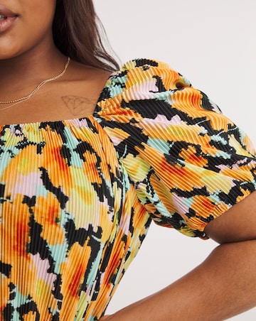 Floral Print Plisse Midi Dress