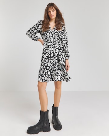 Mono Print Textured Wrap Skater Dress