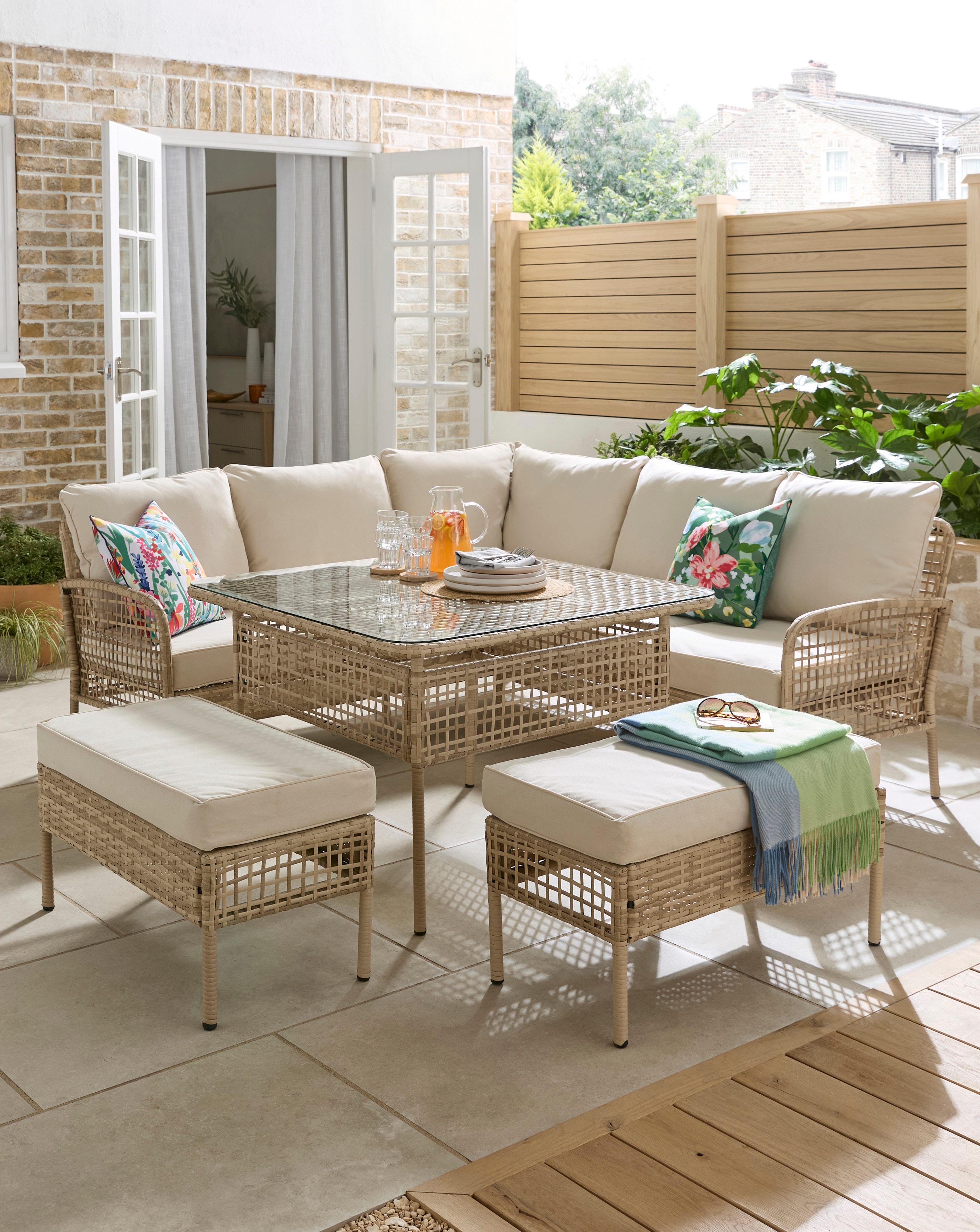 New In - Vienna Open Weave Corner Sofa Set