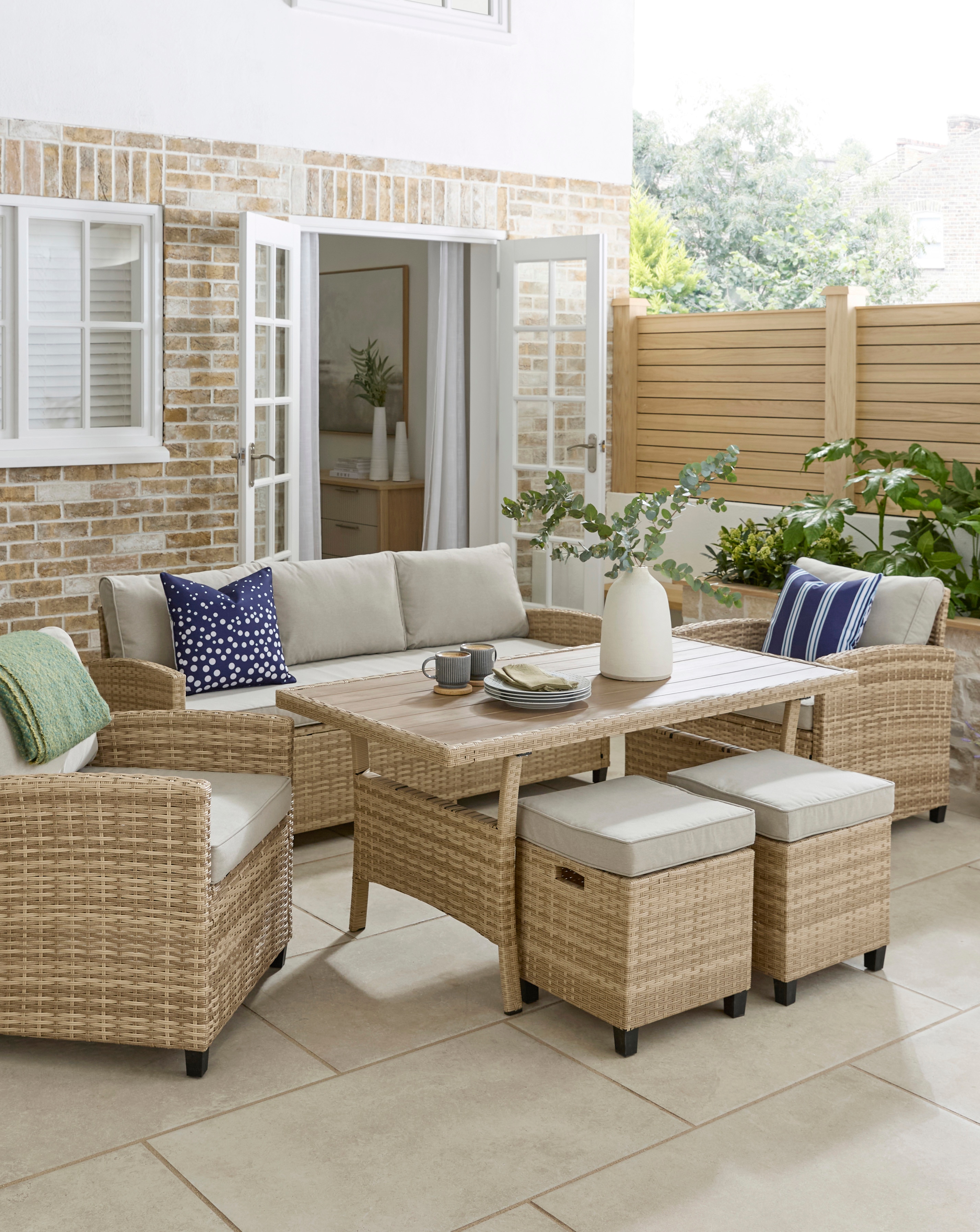 New In - Valencia Lounge Dining Set
