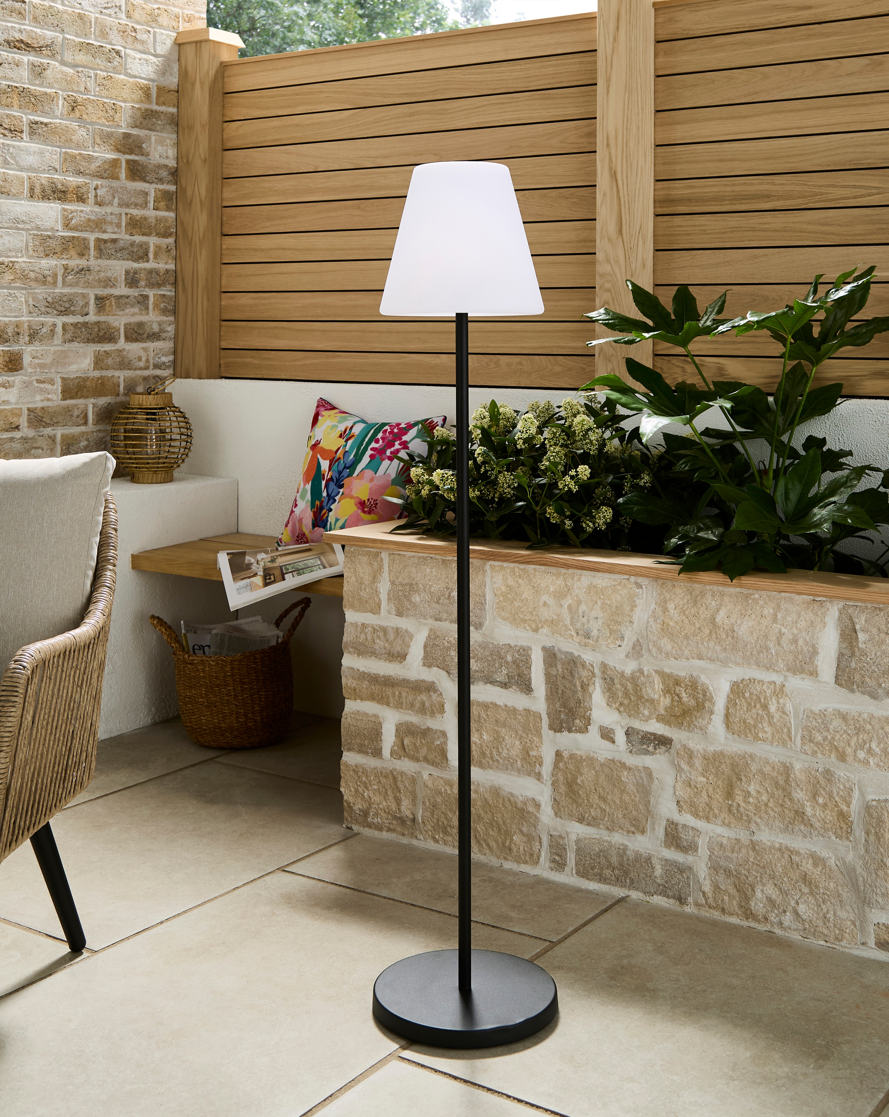 New In - 125cm Colour Changing Solar Lamp