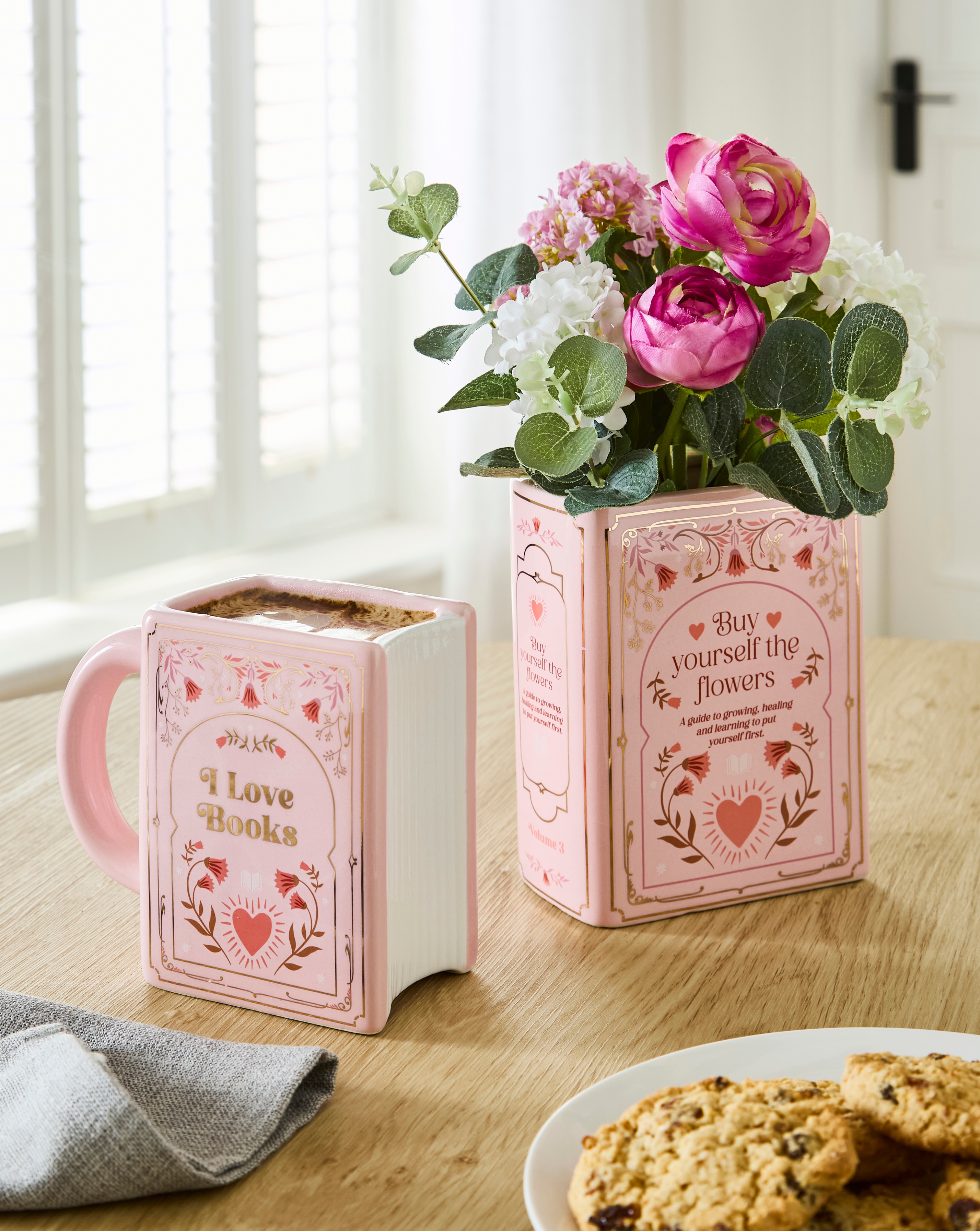 New In - Green Book Mug and Pink Vase Set