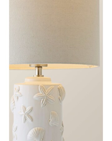 ValueLights Selene Embossed Seashell Table Lamp