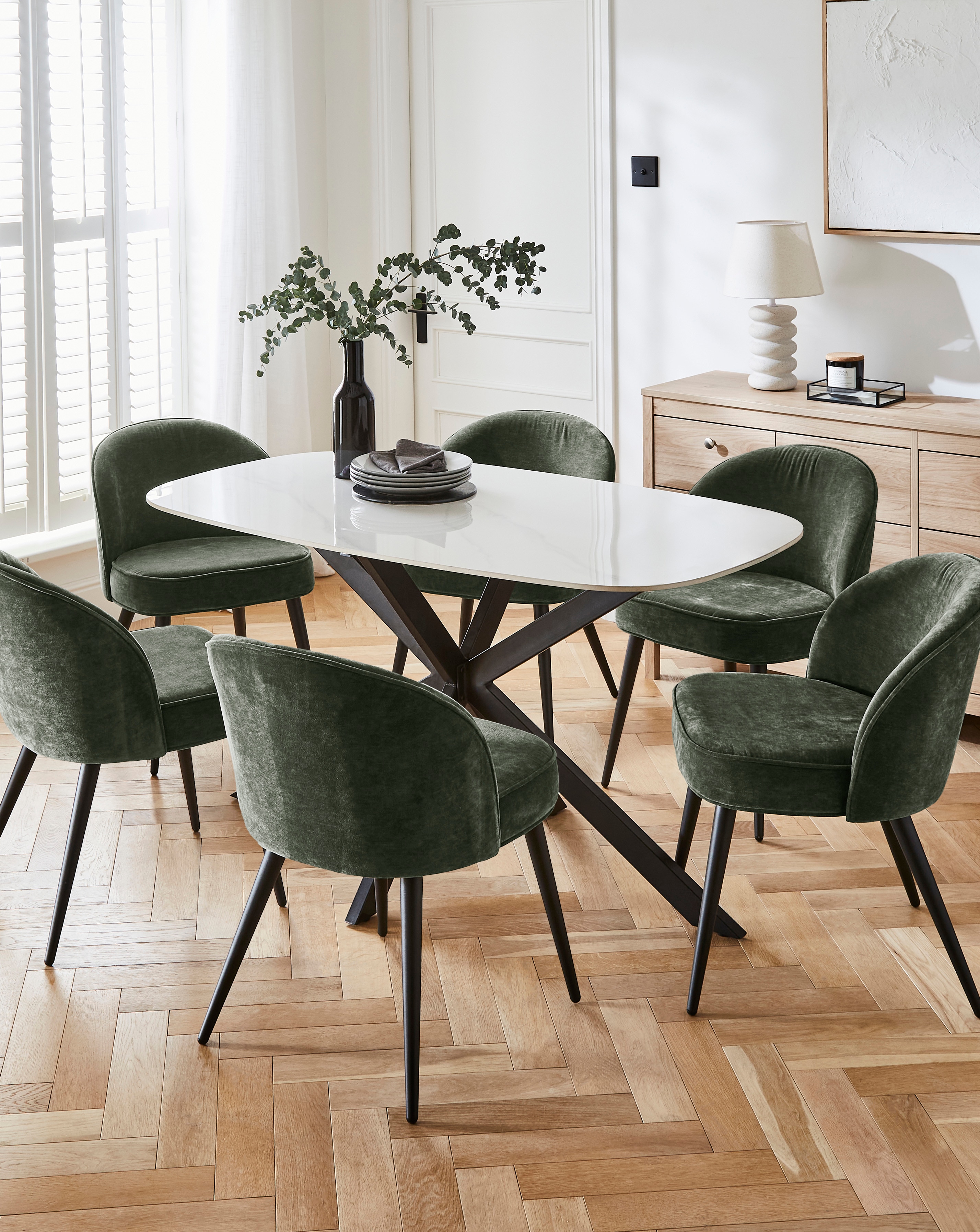 New In - Brock Table with 6 Emilie Chenille Chr
