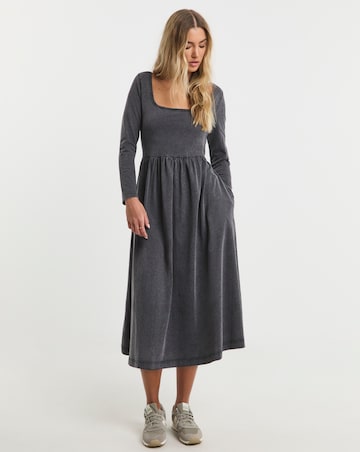 Acid Wash Jersey Scoop Neck Midi Dress With Pockets