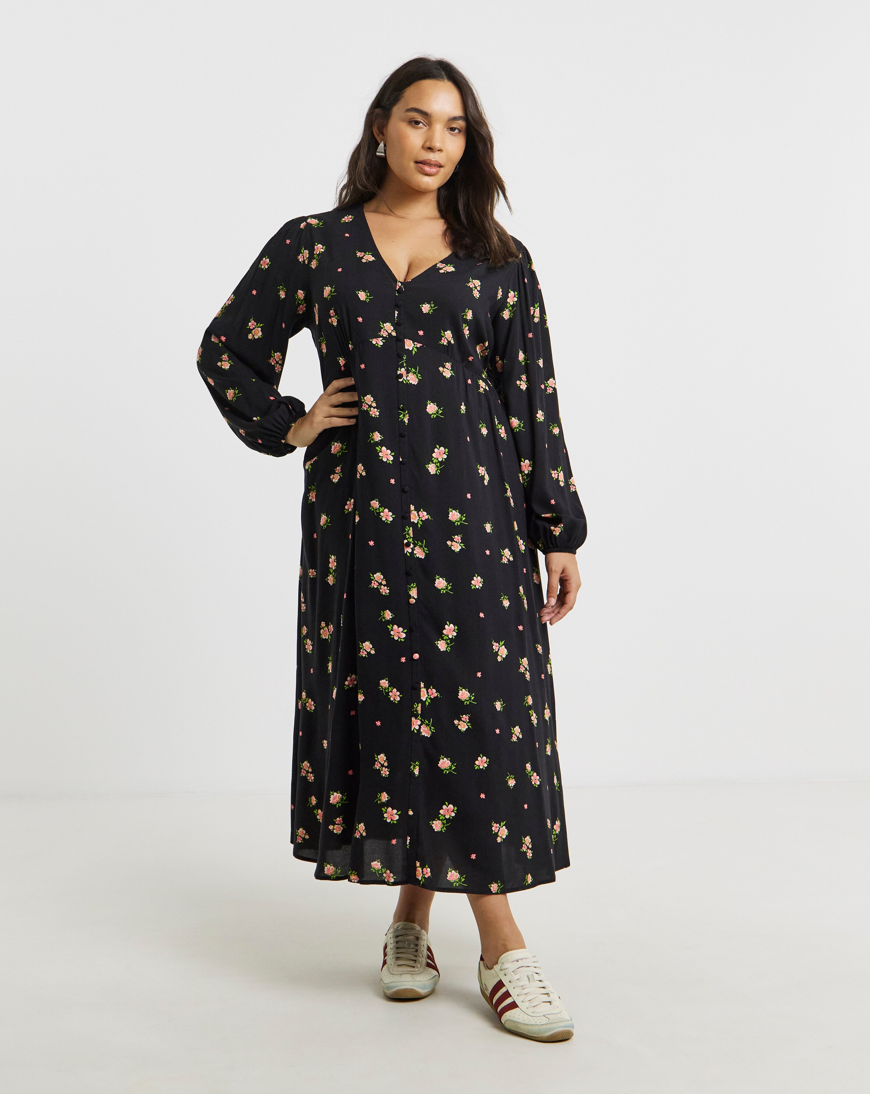 Simply Be Black Ditsy Floral Print Spun Viscose Button Through Midi Dress