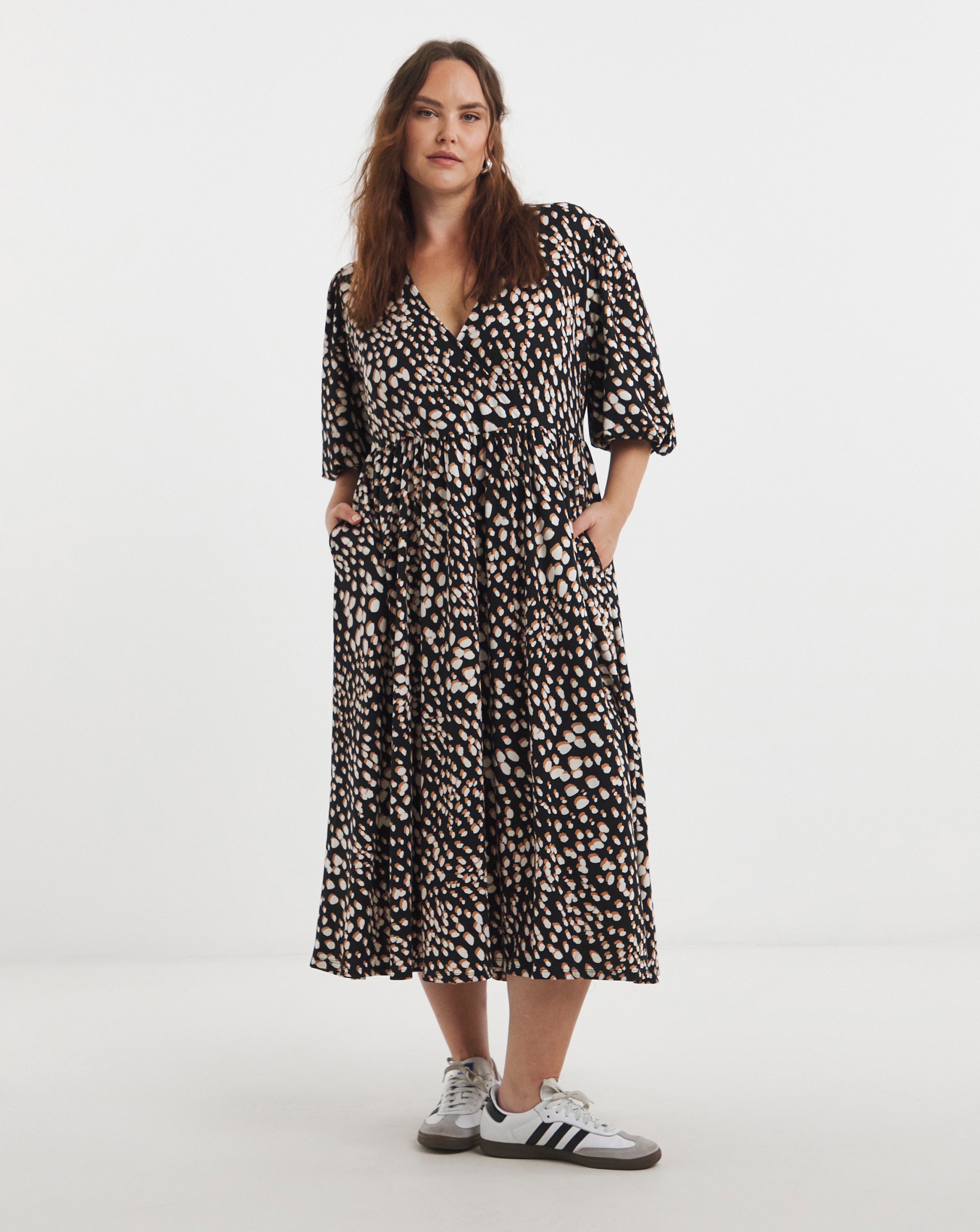 Simply Be Black Print Supersoft Wrap Midi Dress With Pockets