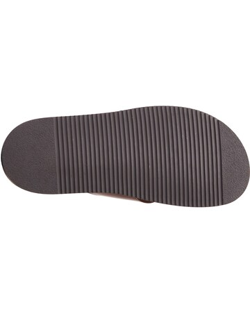 Base London Webb Slider