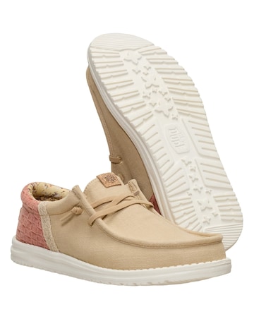 HEYDUDE Wally Funk Summer Stretch