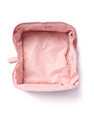 The Flat Lay Co.Marshmallow Makeup Box Bag in Pink Hearts