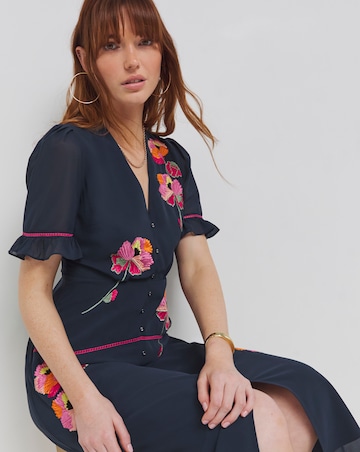 Hope & Ivy Niamh Embroidered Frill Sleeve Button Front Midi Dress