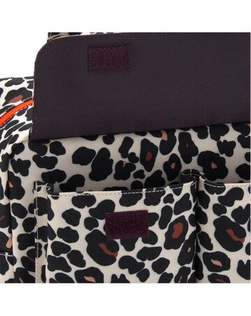 Victoria Green Carry All Travel Wash Bag in Leopard Tan