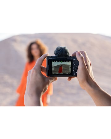 Sony Alpha ZV-E10 II K , APS-C Mirrorless Interchangeable-Lens Camera with Lens