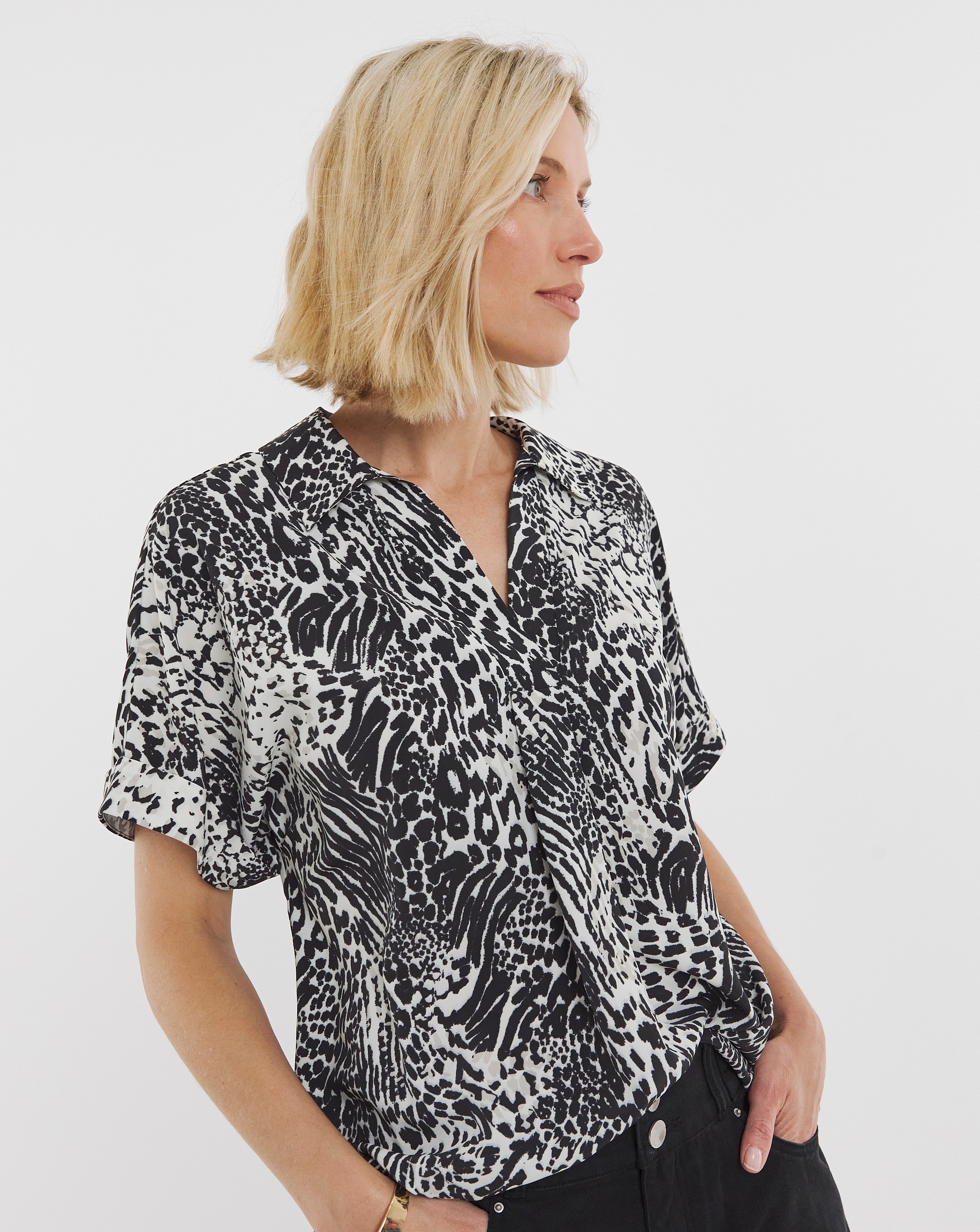 Collar Detail Popover Blouse