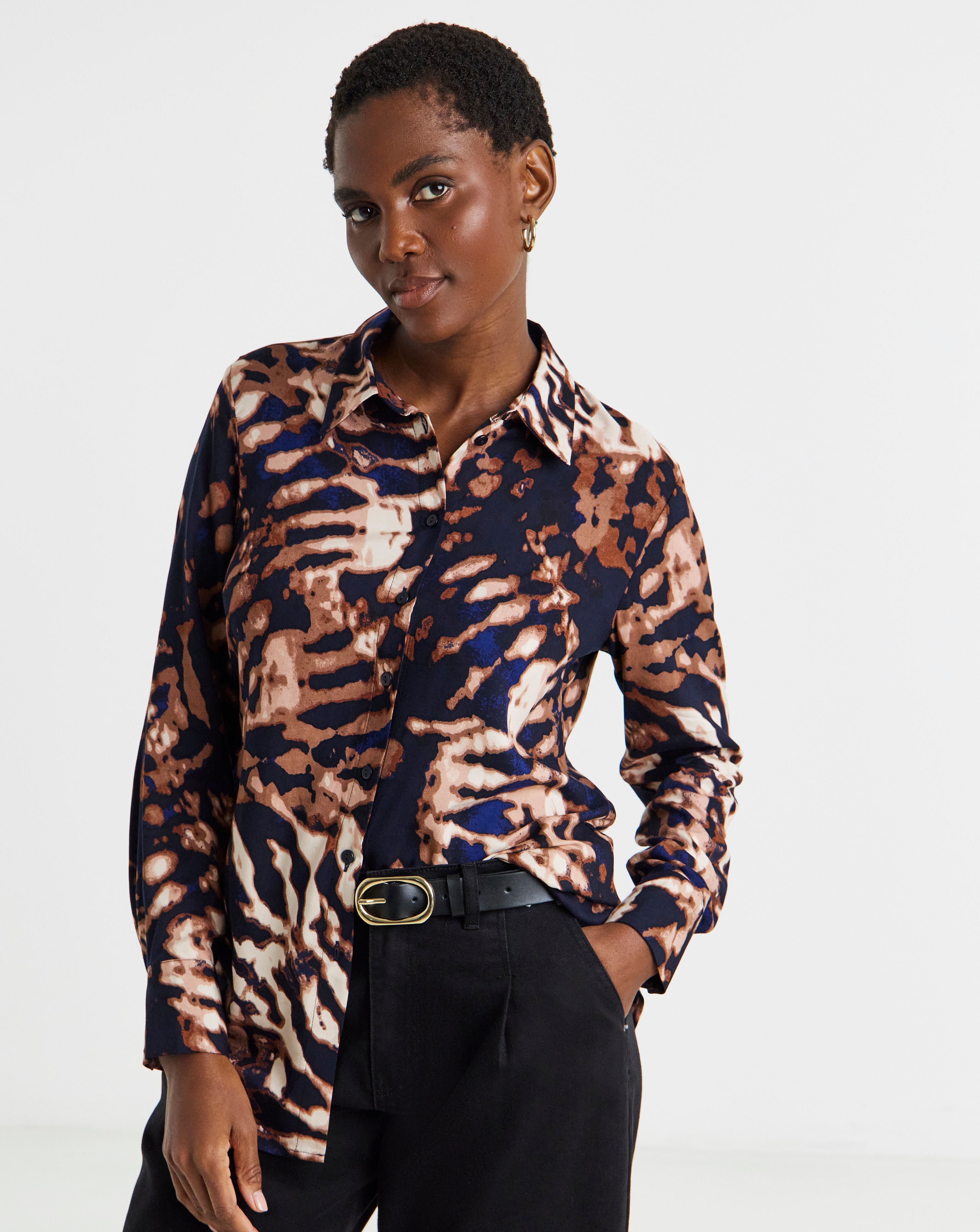 Dipped Back Long Sleeve Shirt