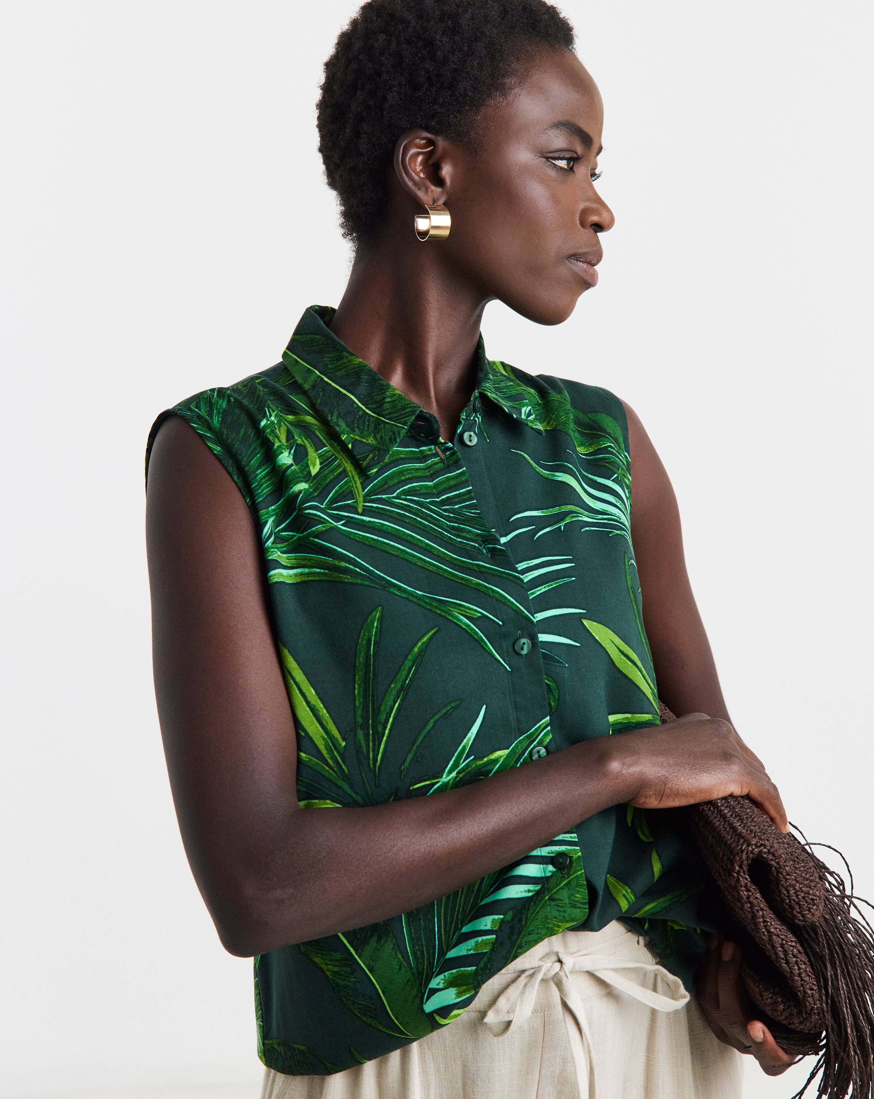 New In - Sleeveless Printed Shirt
