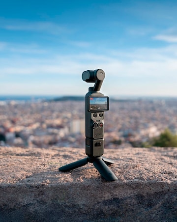 DJI Osmo Pocket 4