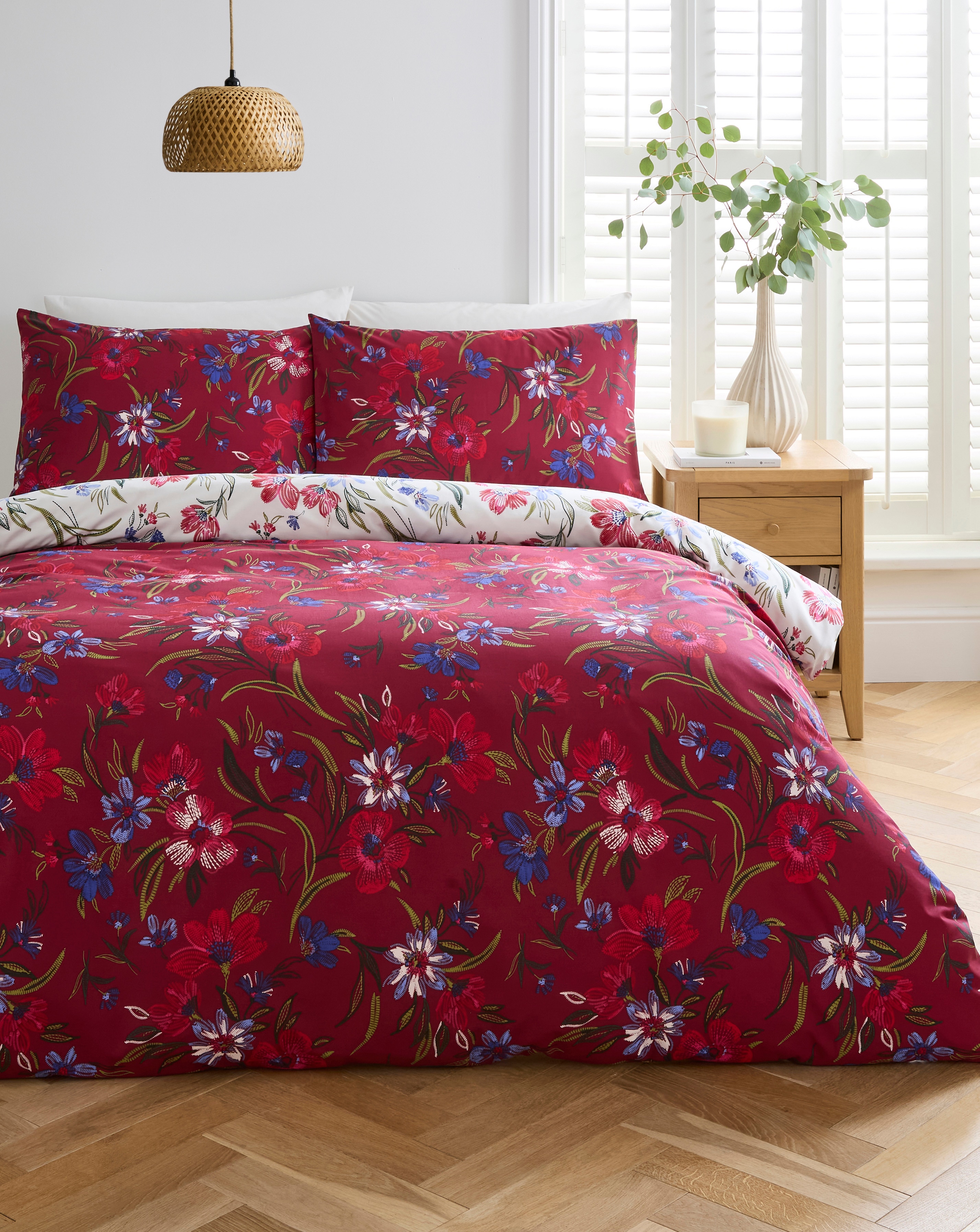 New In - Julipa Ruth Floral Reversible Duvet Set